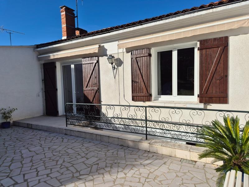 Maison en pierre - 70 m² - 3 pièces