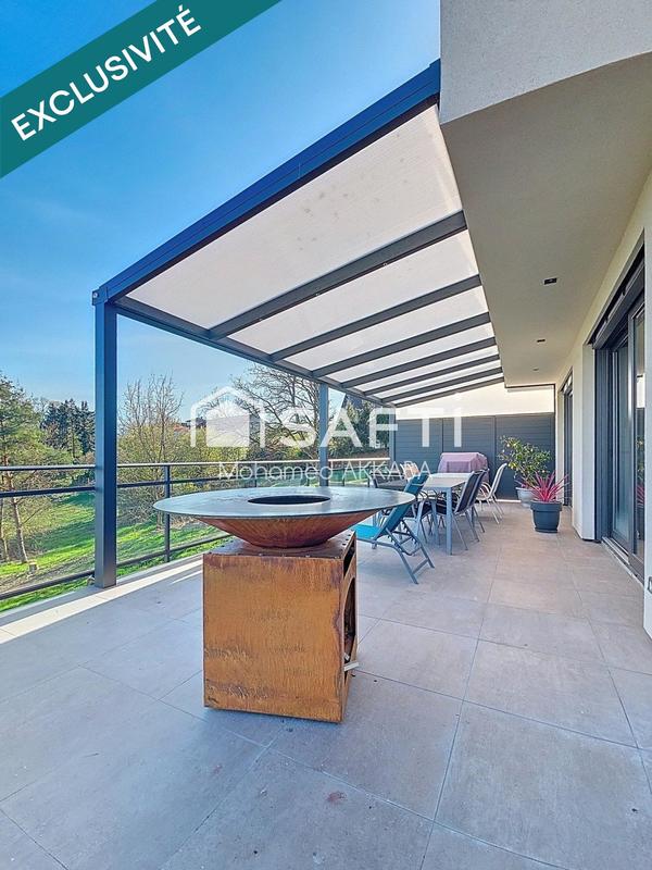 Maison - 260 m² - 9 pièces