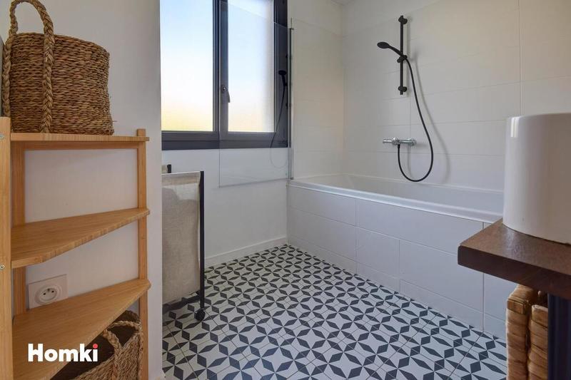 Villa - 100 m² - 4 pièces