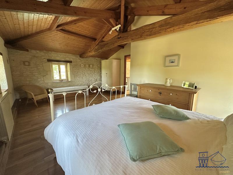 Maison ancienne - 212 m² - 6 pièces