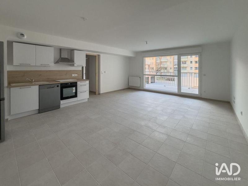 Appartement - 77 m² - 3 pièces