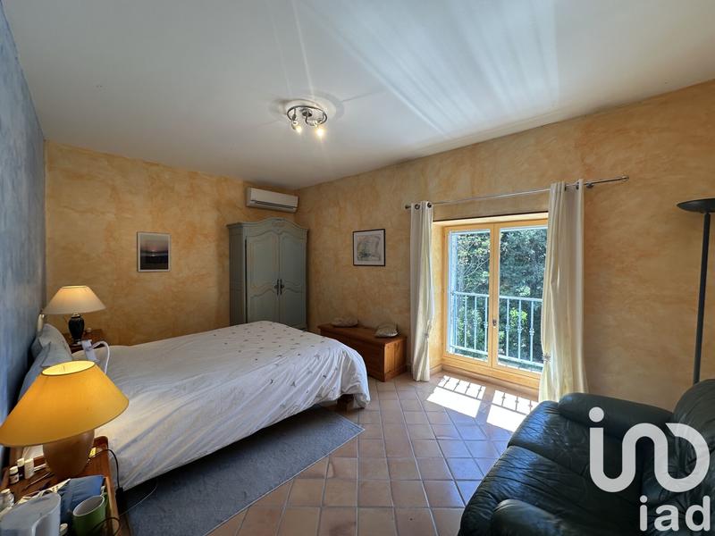 Maison - 243 m² - 8 pièces