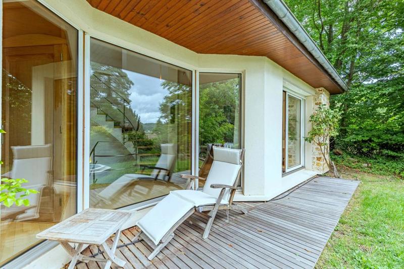 Maison - 229 m² - 6 pièces