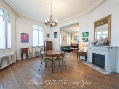 Maison - 190 m² - 8 pièces