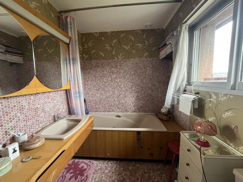 Maison - 163 m² - 5 pièces