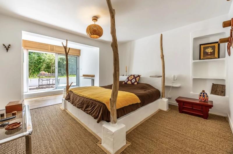 Maison - 260 m² - 5 pièces