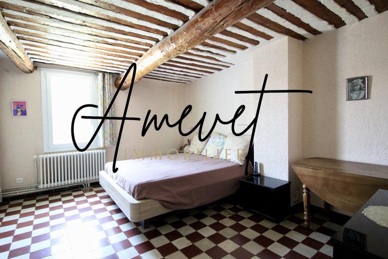 Mas - 204 m² - 9 pièces