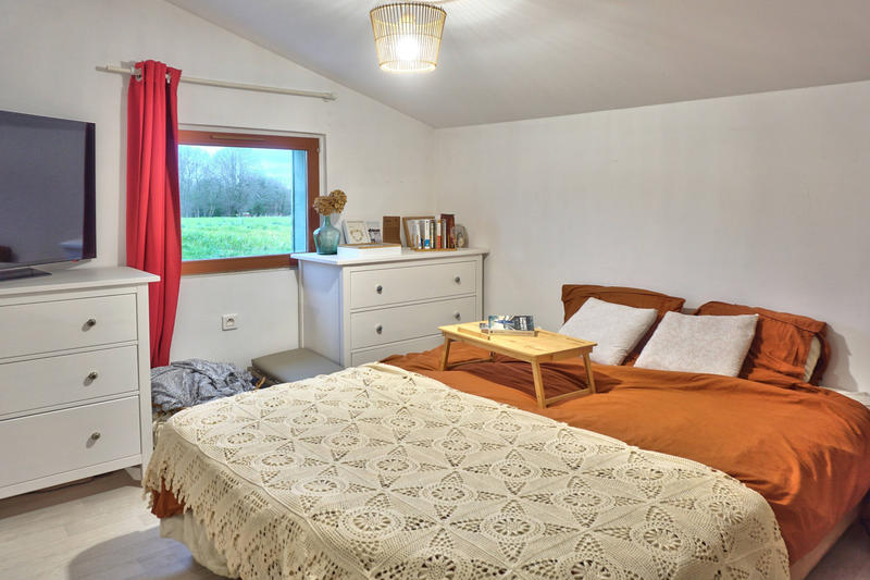 Maison - 90 m² - 3 pièces