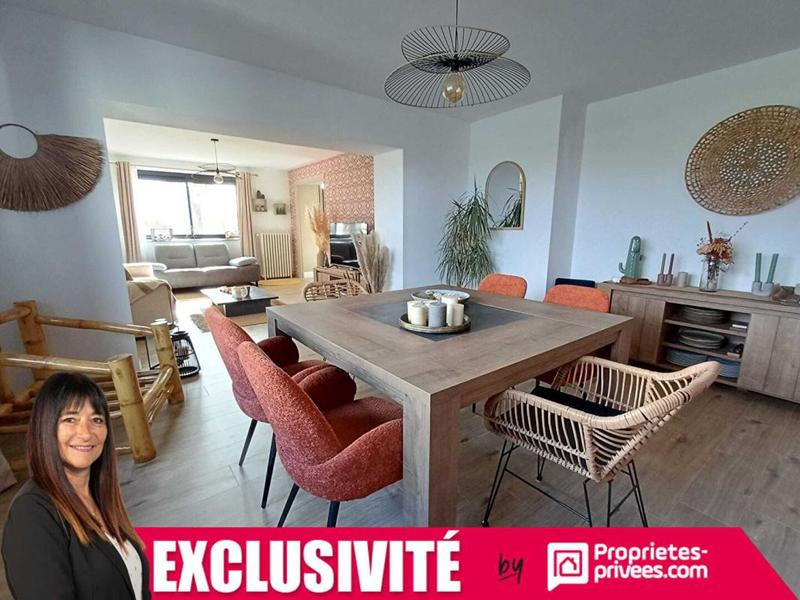 Maison - 221 m² - 7 pièces