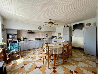 Maison - 123 m² - 5 pièces