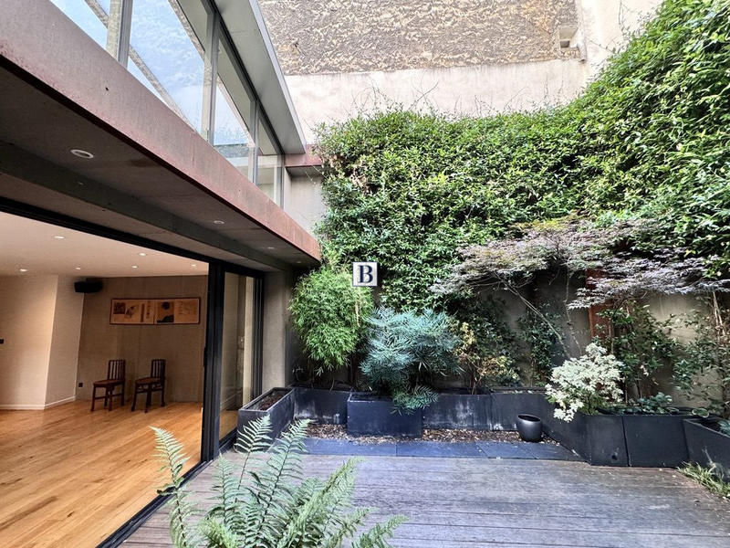 Loft - 205 m² - 3 pièces