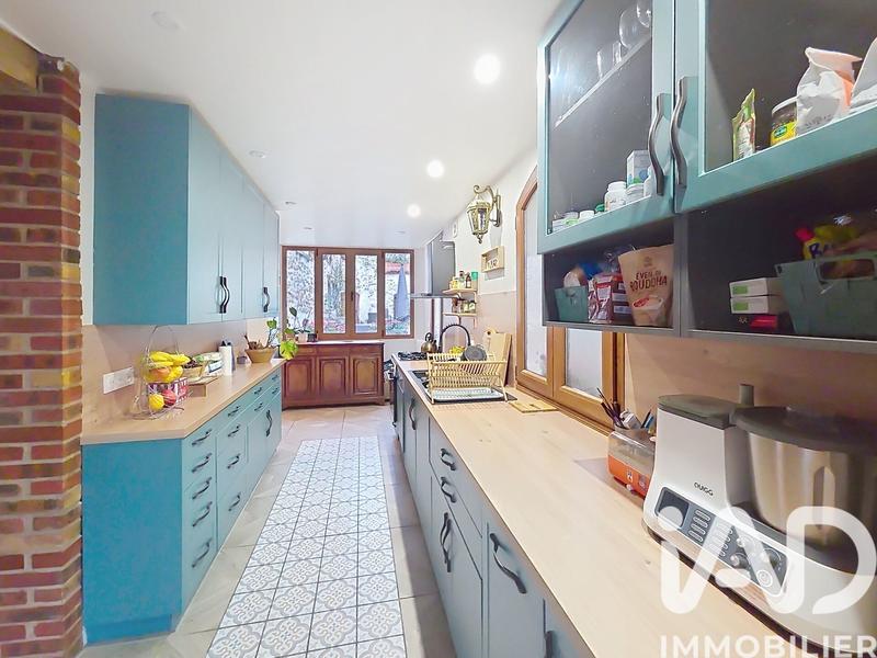 Maison - 200 m² - 8 pièces