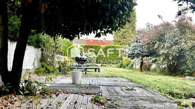 Maison - 90 m² - 5 pièces