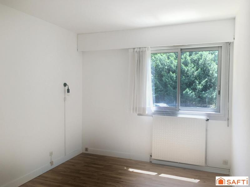 Appartement - 99 m² - 4 pièces