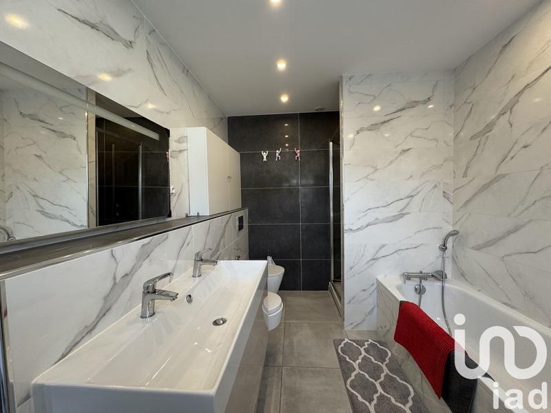 Maison - 108 m² - 5 pièces