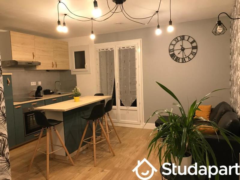 Chambre - 11 m² - 1 pièce