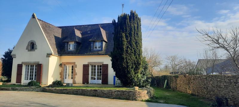 Maison - 137 m² - 6 pièces