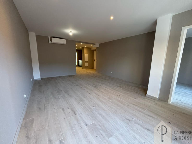 Appartement - 77 m² - 3 pièces