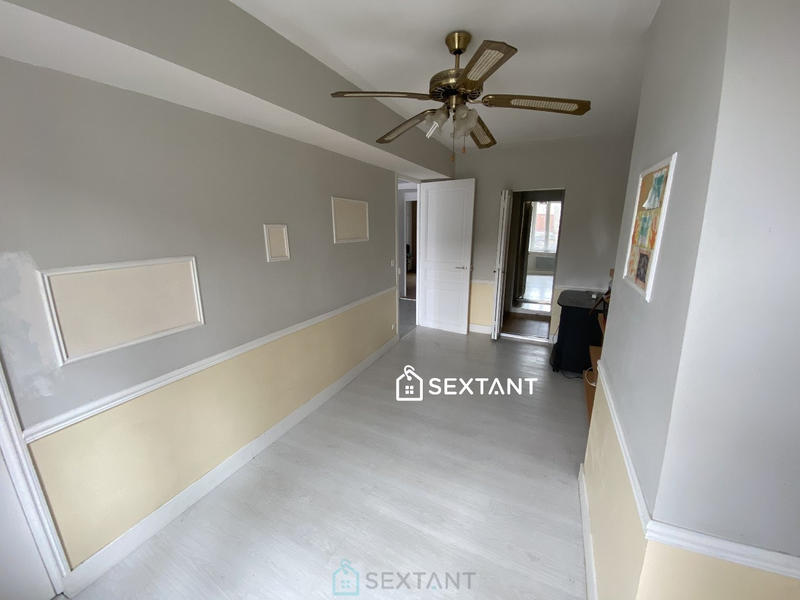 Maison - 200 m² - 5 pièces