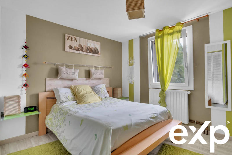 Maison - 167 m² - 6 pièces