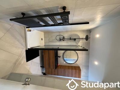 Chambre - 12 m² - 1 pièce