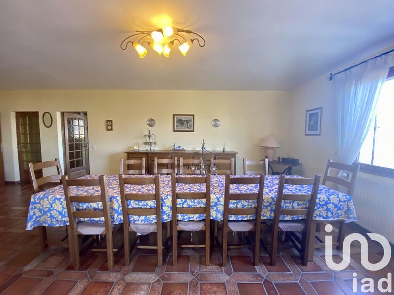 Maison - 302 m² - 9 pièces
