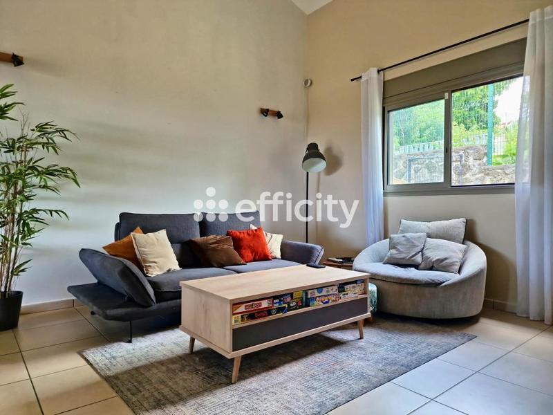 Maison - 163 m² - 5 pièces