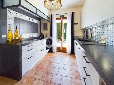 Villa - 195 m² - 6 pièces