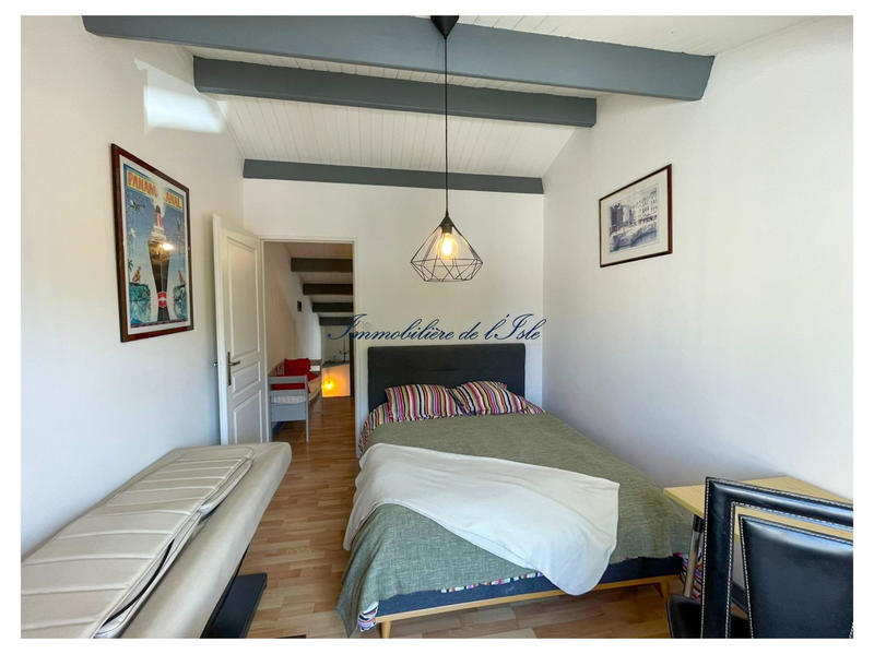 Maison - 148 m² - 7 pièces