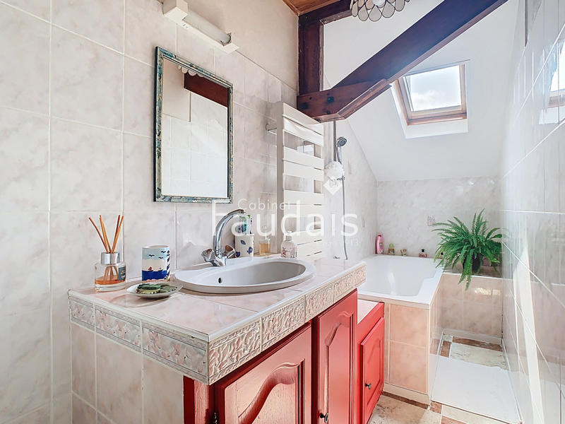 Maison - 168 m² - 7 pièces