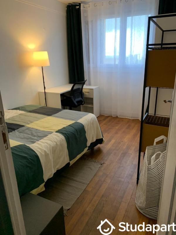 Chambre - 15 m² - 1 pièce