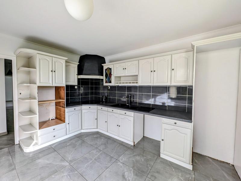 Maison - 140 m² - 5 pièces