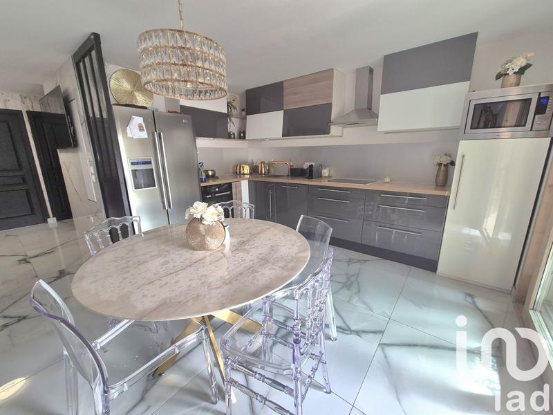 Appartement - 68 m² - 4 pièces