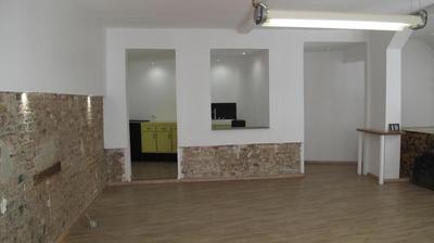 Bureau - 83 m² - 1 pièce