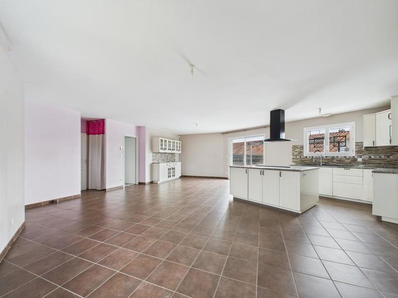 Maison - 135 m² - 6 pièces
