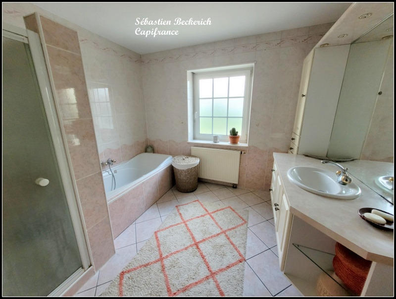 Maison - 166 m² - 6 pièces