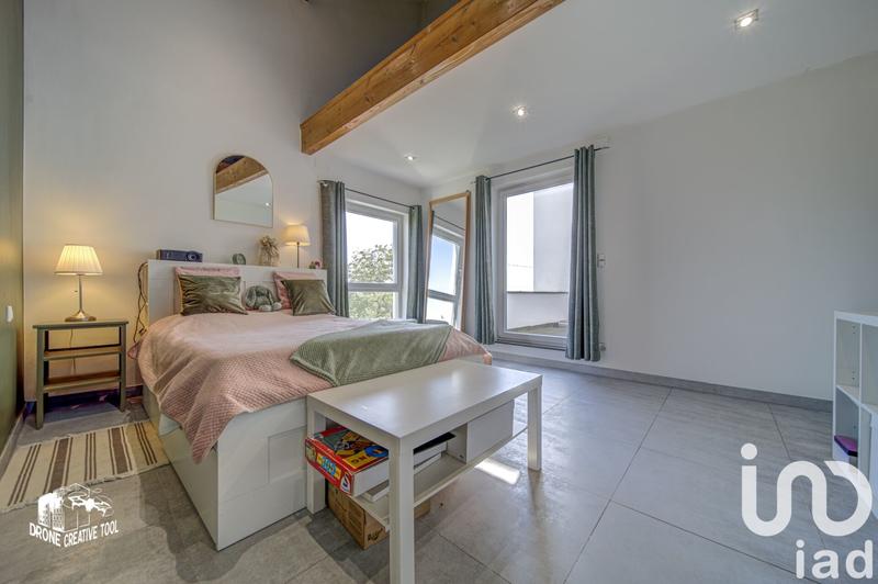 Maison - 271 m² - 5 pièces