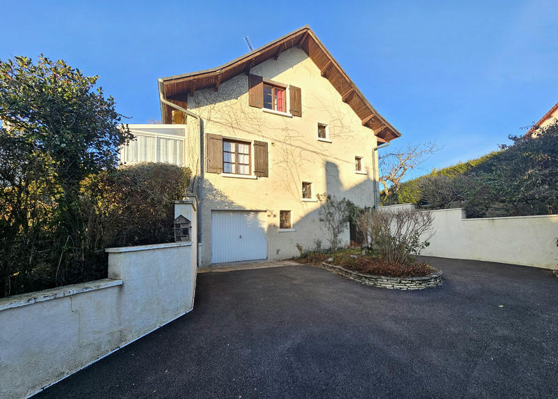 Maison - 155 m² - 5 pièces