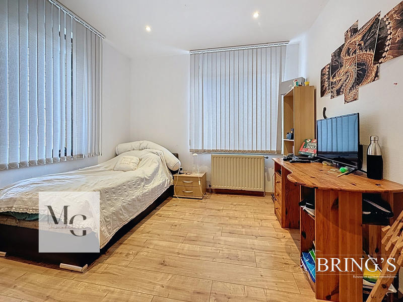 Maison - 137 m² - 6 pièces