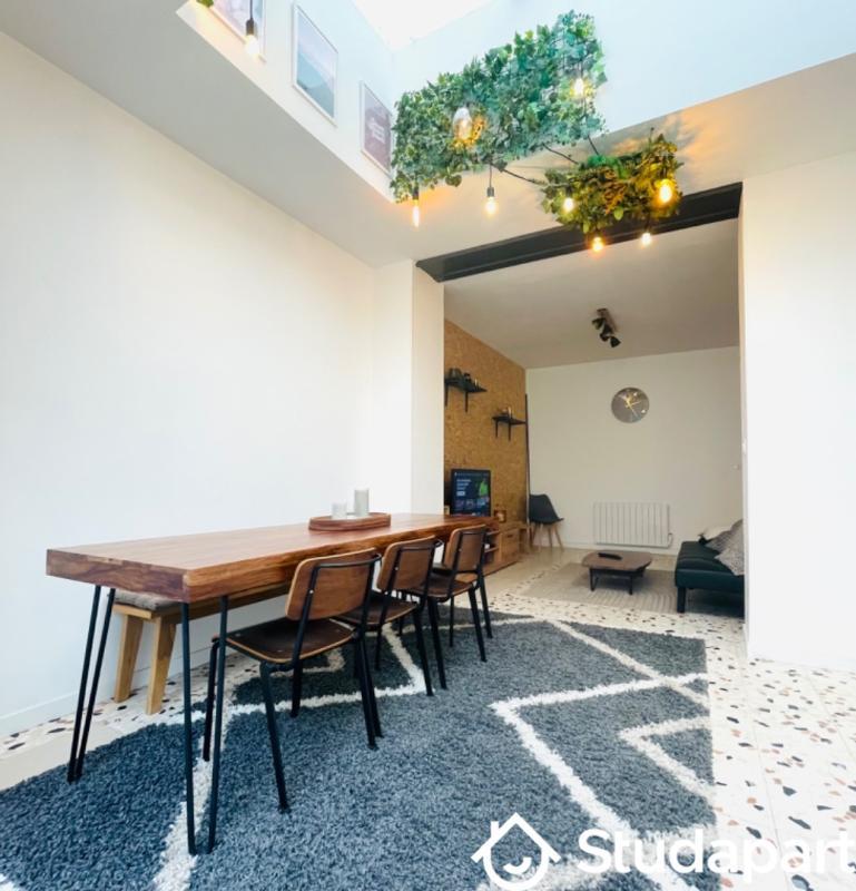 Chambre - 12 m² - 1 pièce