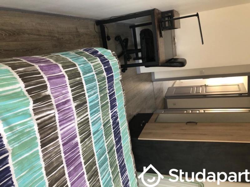 Chambre - 11 m² - 1 pièce