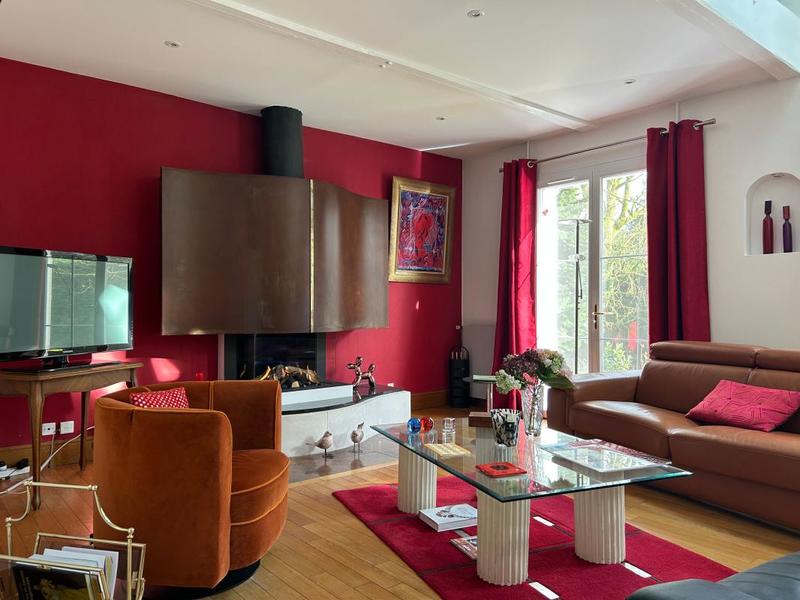 Maison - 338 m² - 7 pièces