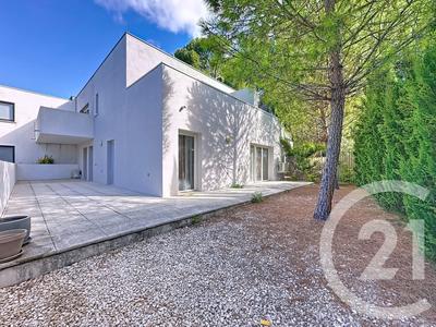 Appartement - 98 m² - 4 pièces