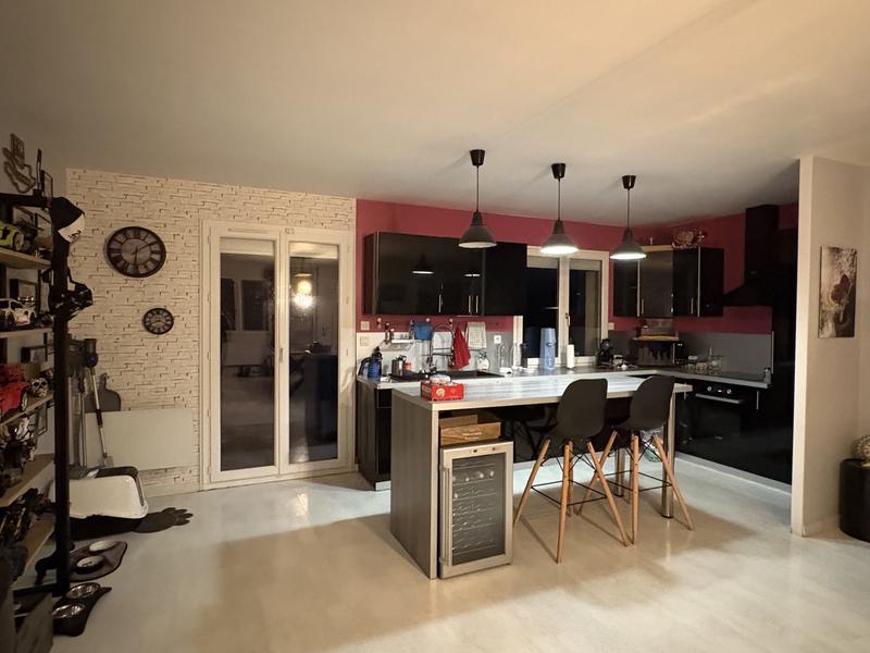 Maison - 94 m² - 4 pièces