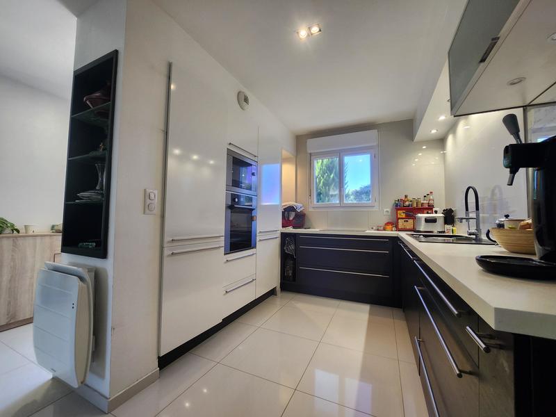 Maison - 102 m² - 6 pièces