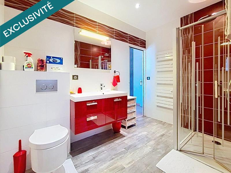 Villa - 242 m² - 8 pièces