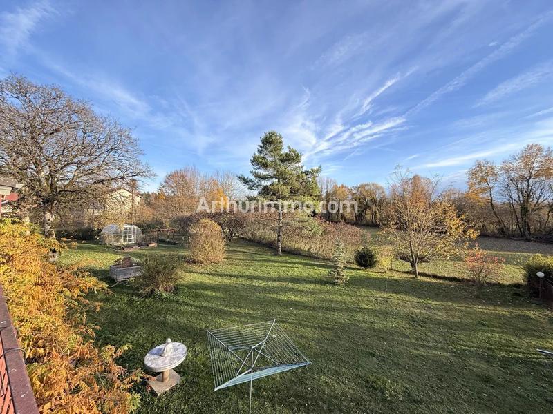 Maison - 200 m² - 8 pièces