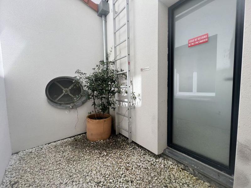 Bureau - 119 m² - 6 pièces