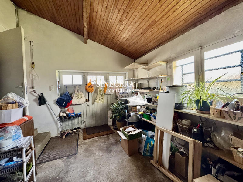 Maison traditionnelle - 181 m² - 7 pièces