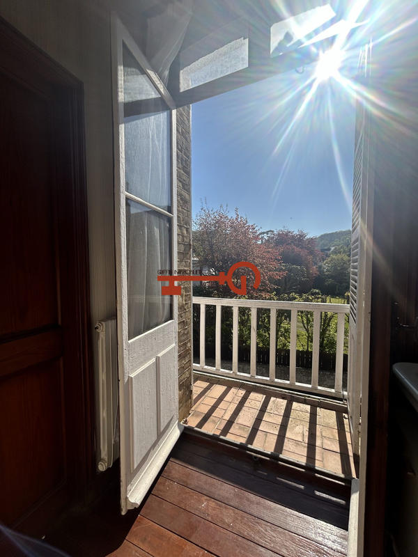 Maison ancienne - 136 m² - 7 pièces